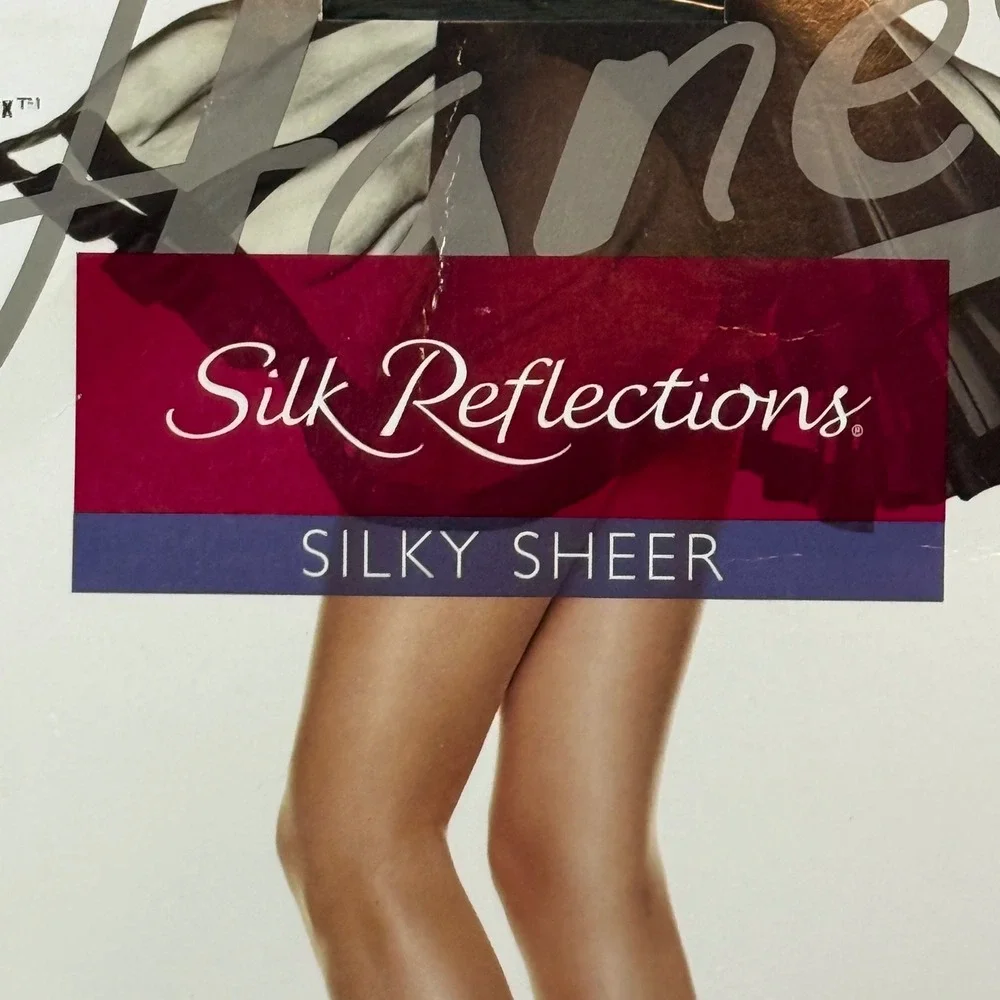 Hanes Silk‎ Reflections Pantyhose Style #718 AB Barely Black Silky Sheer Control